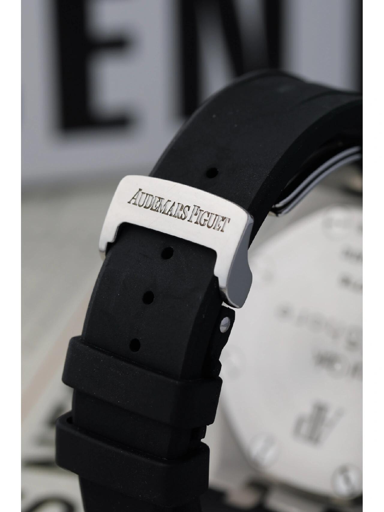 Chronograph APS detail 7