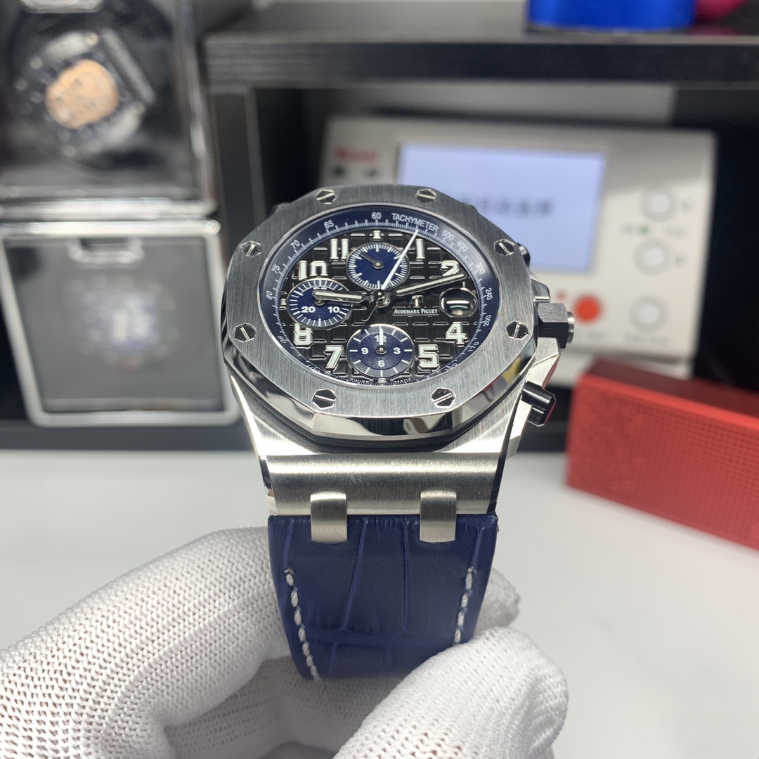APS Offshore Chronograph detail 10