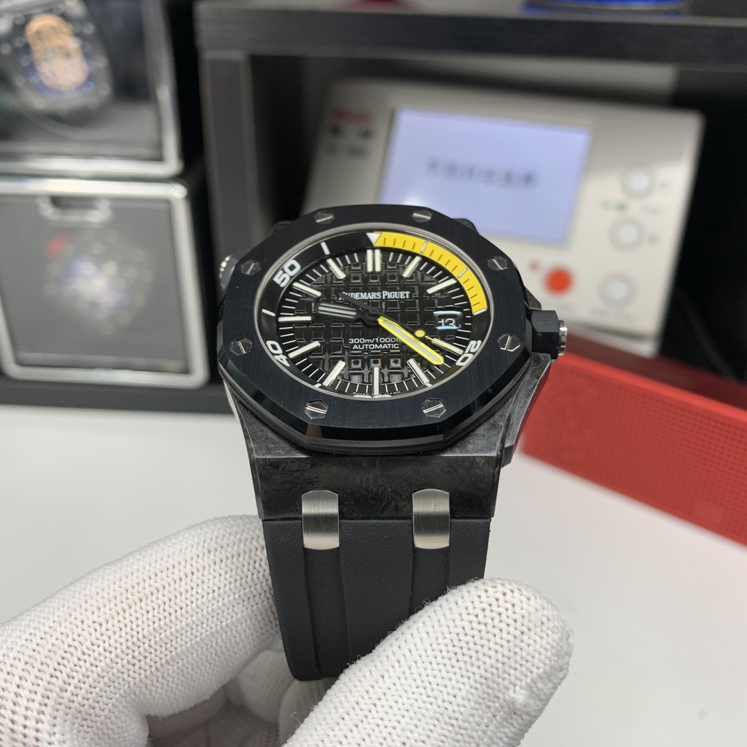APS Royal Oak Offshore 15706AU.OO.A002CA.01 detail 7