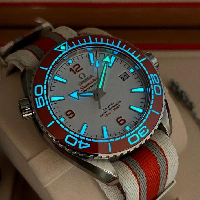 Seamaster Planet Ocean detail 10