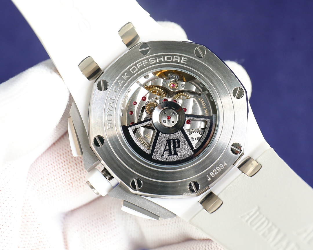 APS 26402 Royal Oak Watch detail 8