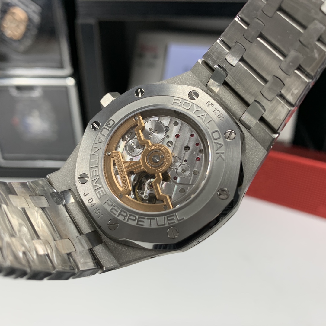 APS Watch Silver detail 12
