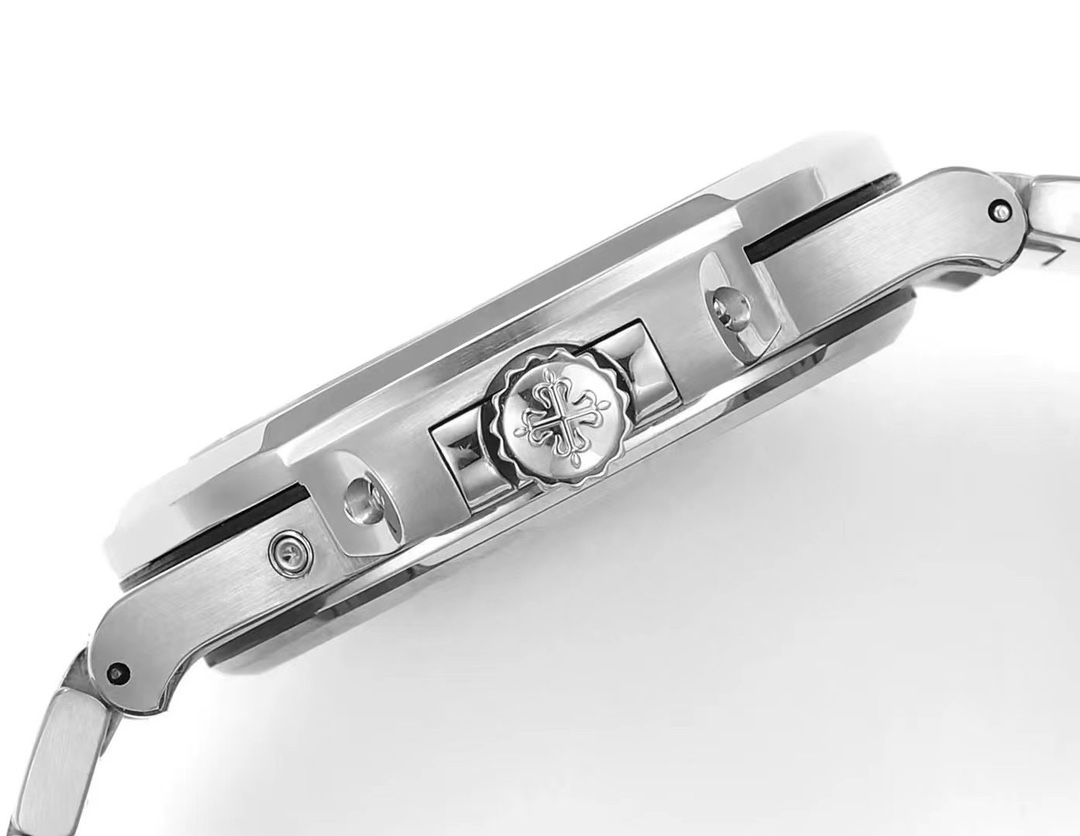 PP Nautilus 5712/1A Moon Phase Steel Blue Dial detail 13