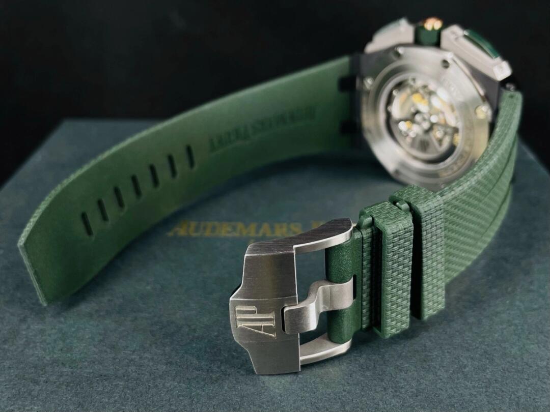 APS Green Dial Ceramic detail 7