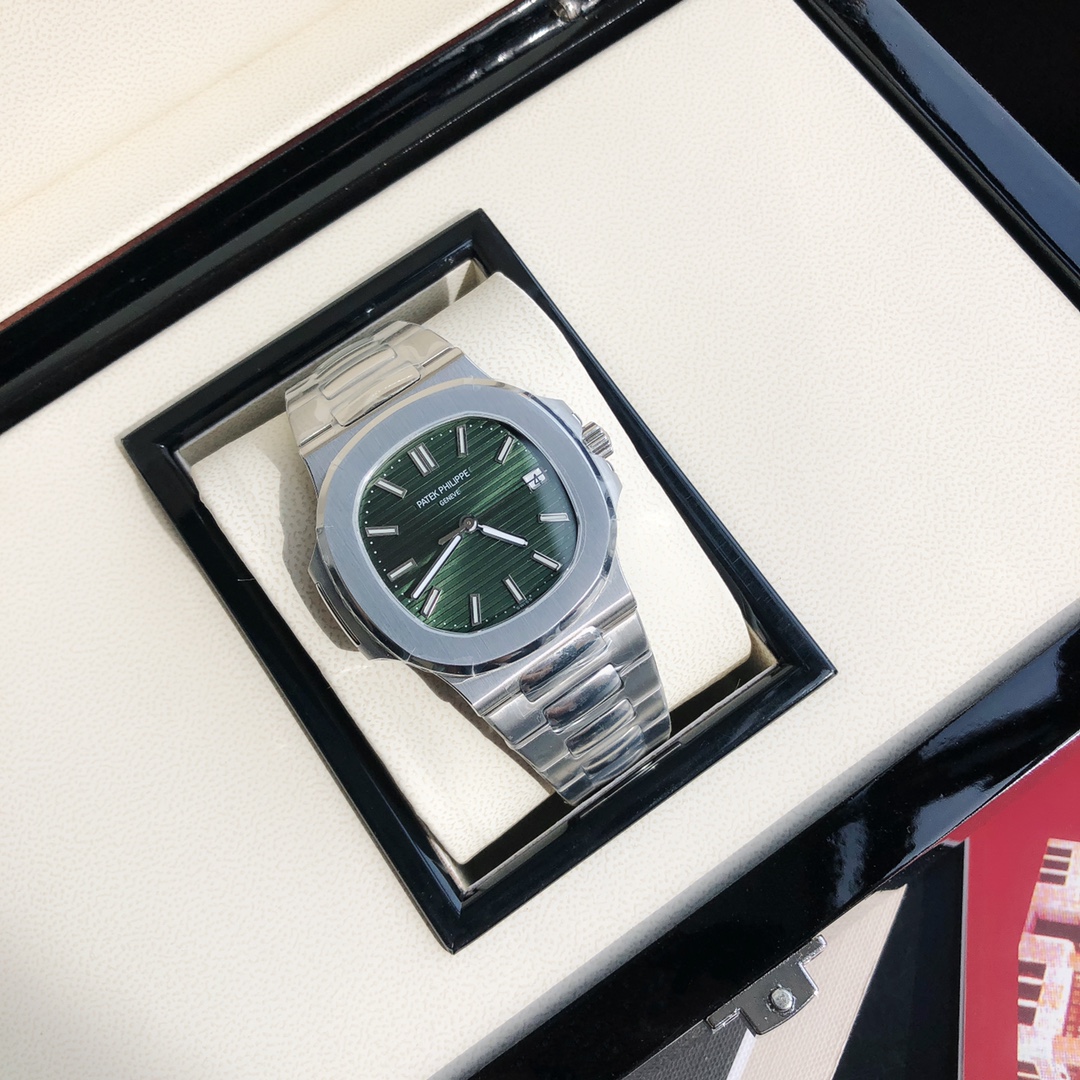 PP Nautilus Green detail 7