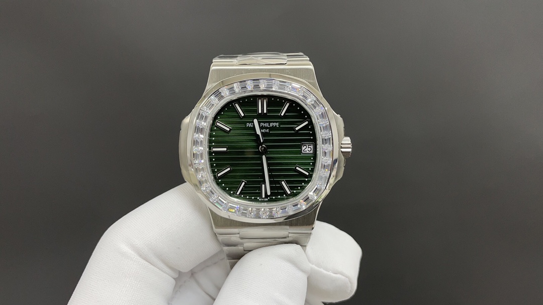 PP Nautilus Green White Diamond detail 2