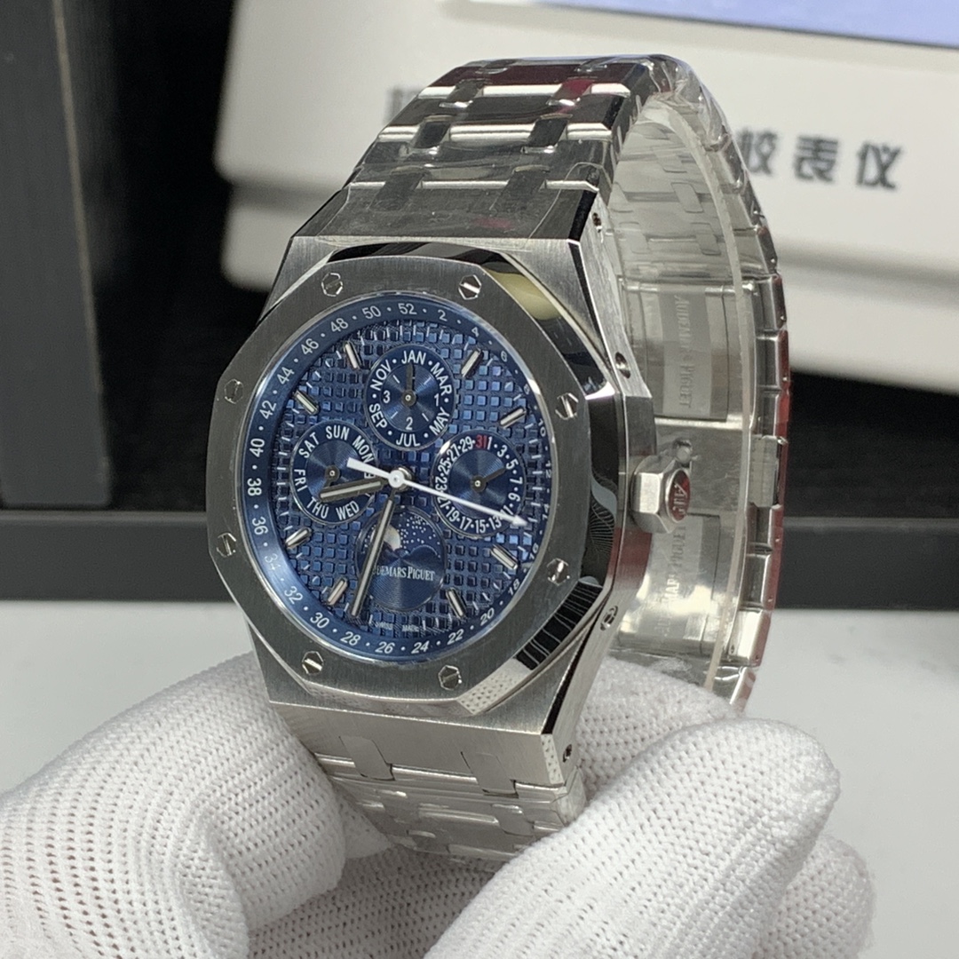 APS Watch Silver detail 7