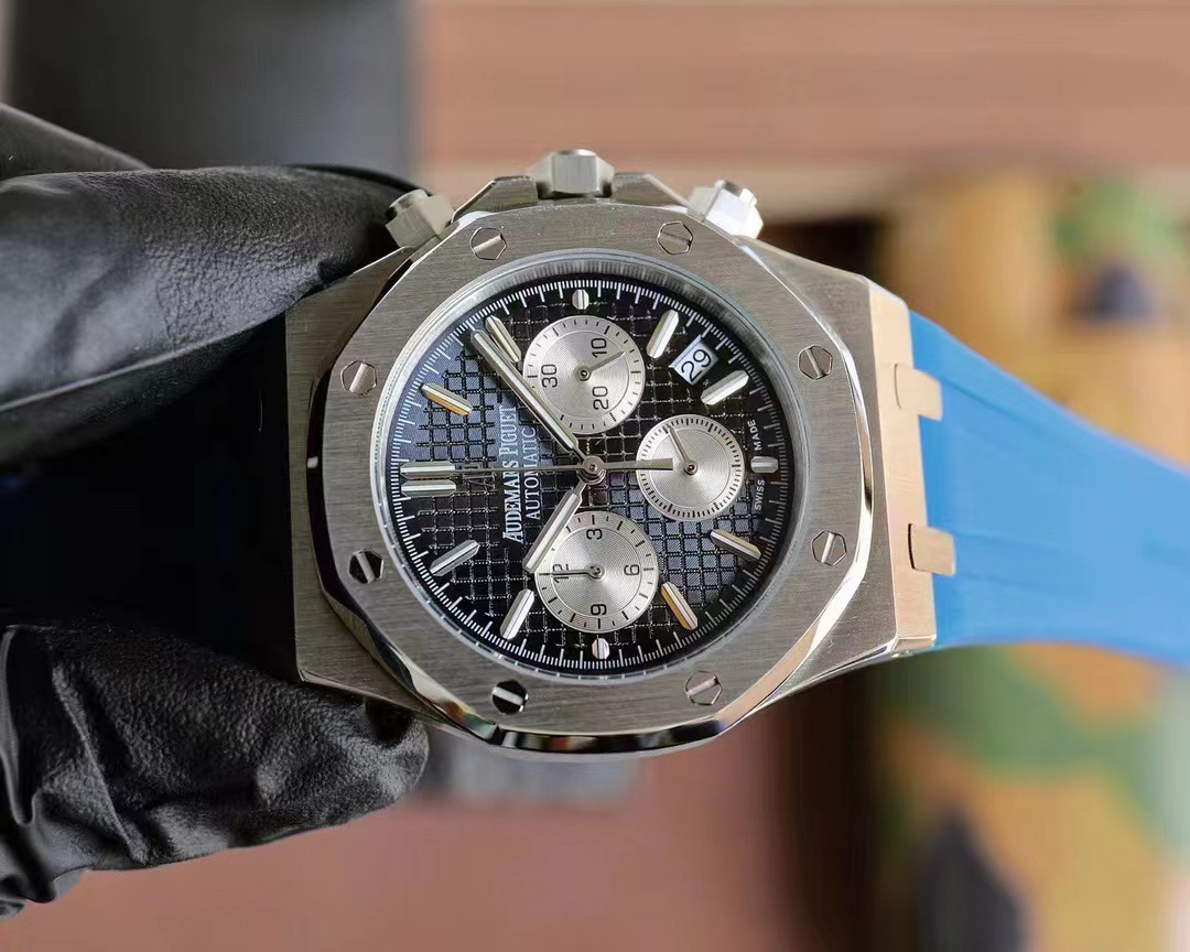 APS Royal Oak Chronograph detail 3