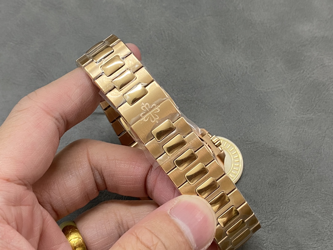 PP 5712/1R Rose detail 10
