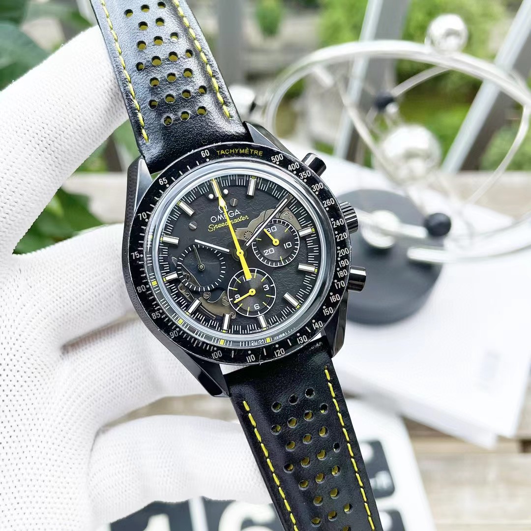 OMG Speedmaster Reduced 3510.50 Black Dial Apollo 8 detail 3