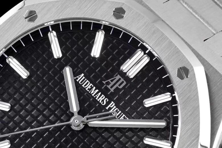 APS Royal Oak Selfwinding detail 5