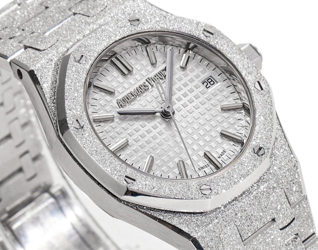 APS Royal Oak 67653BC.GG.1263BC.01 Frosted detail 4
