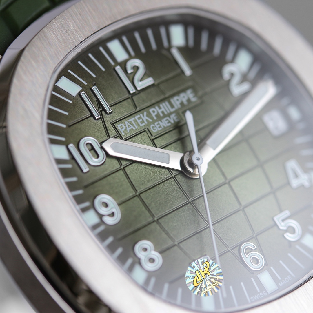 PP Aquanaut 5168G 42.2mm detail 7
