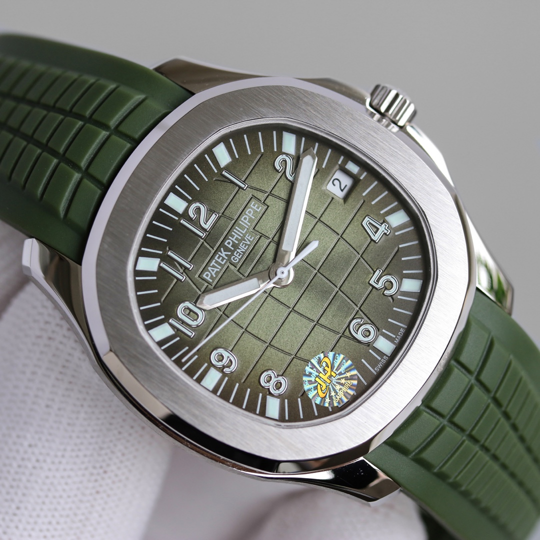 PP Aquanaut 5168G 42.2mm detail 5