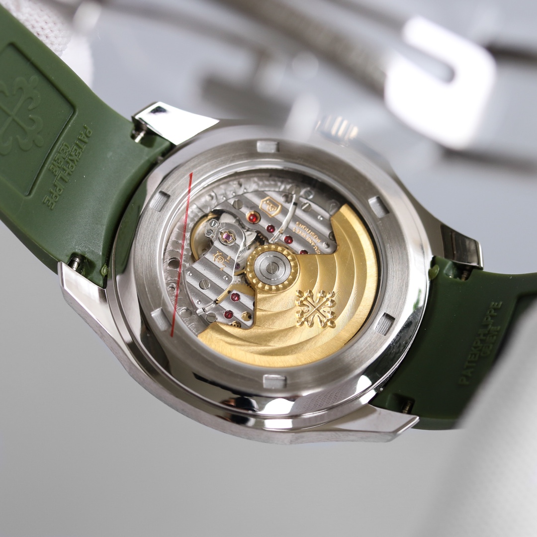 PP Aquanaut 5168G 42.2mm detail 9