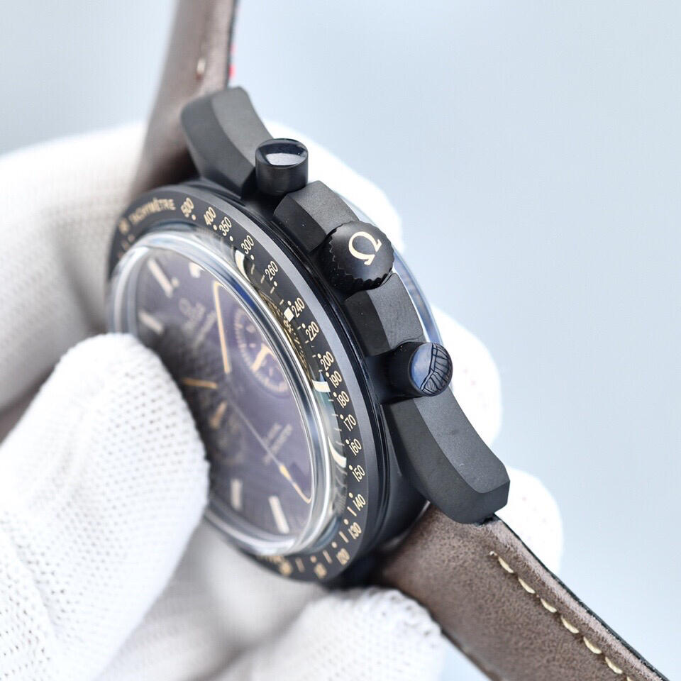 OMG Speedmaster Moonwatch detail 7