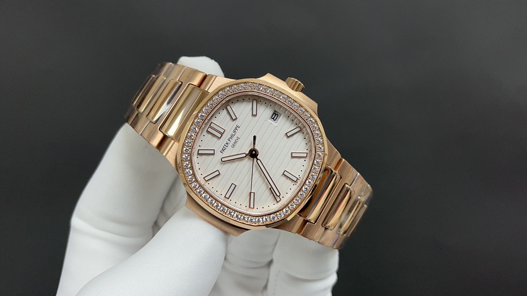 PP Nautilus Rose White Dial 5711/5811 detail 3