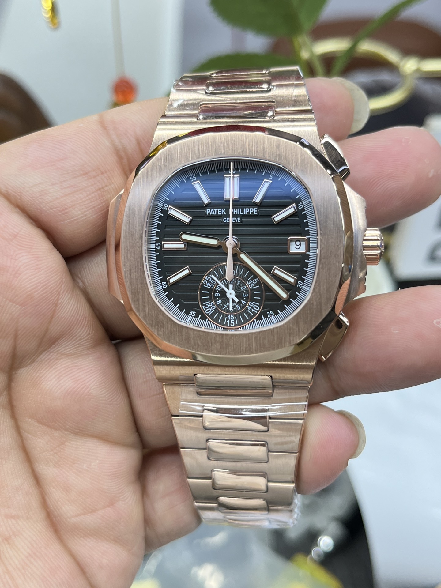 PP Nautilus Brown Dial detail 6