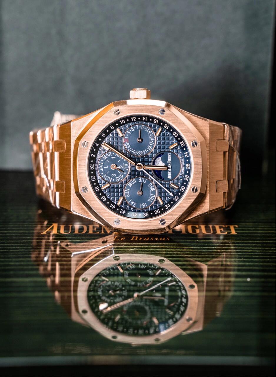 APS Rose Gold Blue Dial detail 4