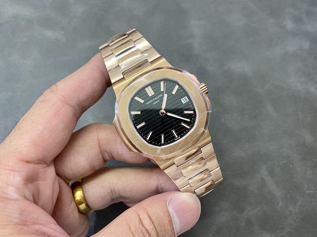 PP Nautilus Rose Black Dial 5711/5811 detail 6