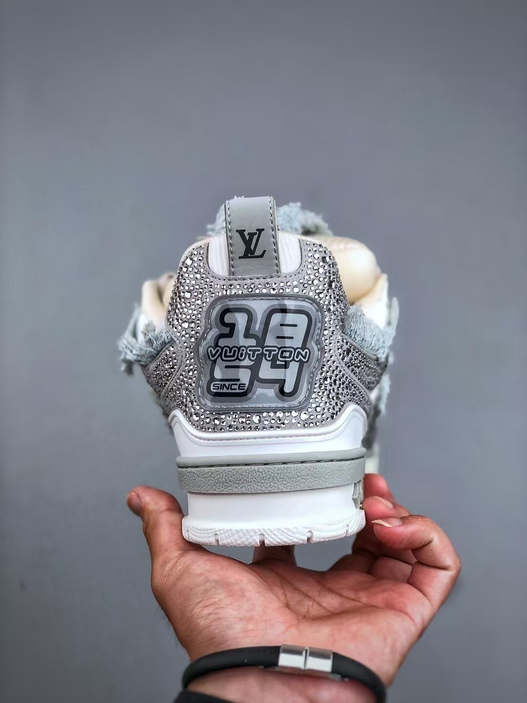 L X V RUNNER TATIC sneakers detail 5