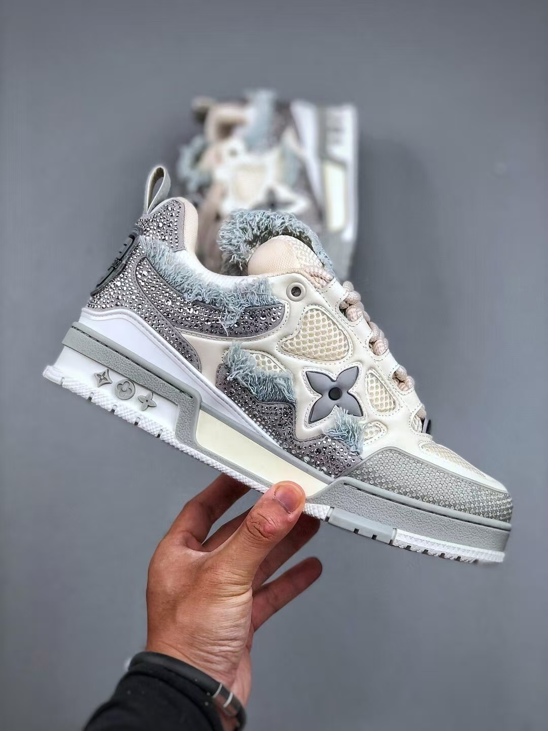 L X V RUNNER TATIC sneakers detail 2