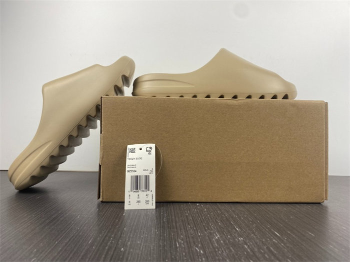 ADS Yeezy Slide Pure (First Release) GZ5554 detail 2
