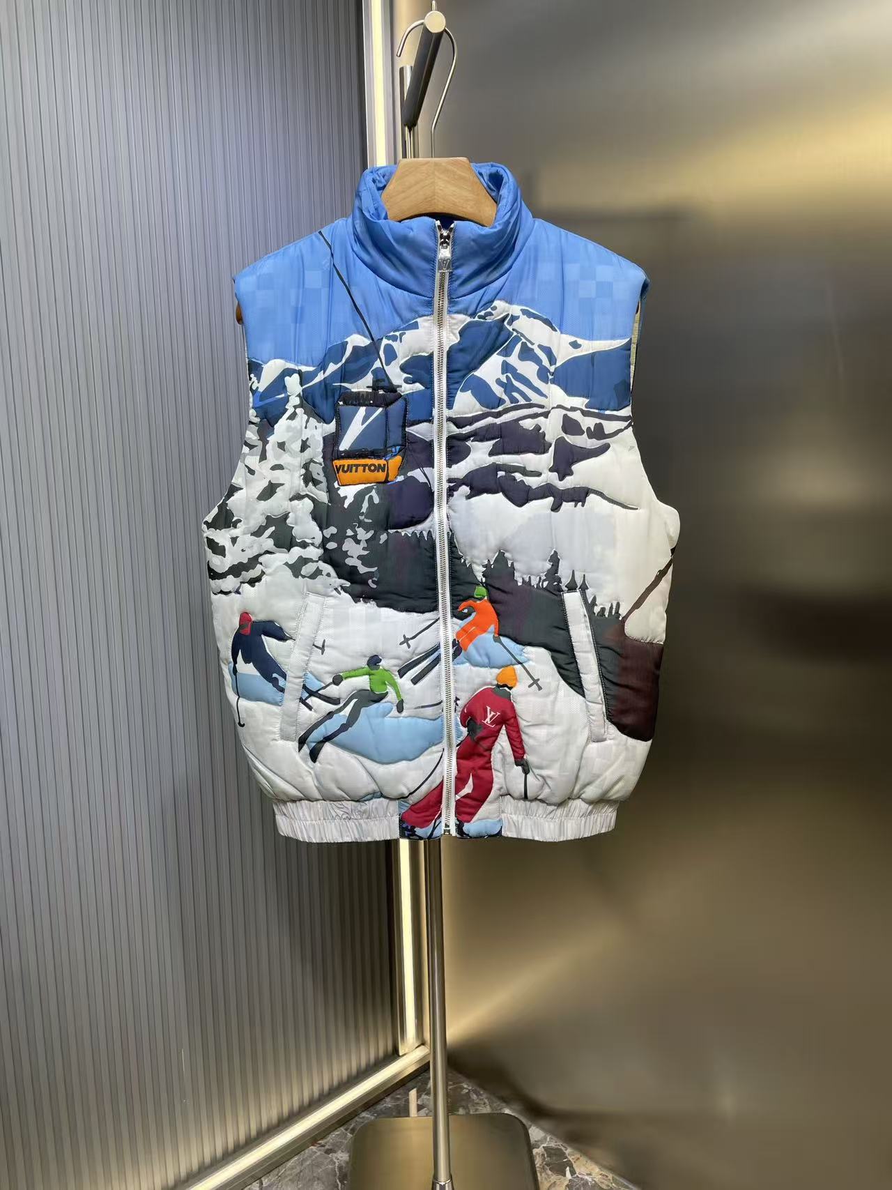 L X V Down vest