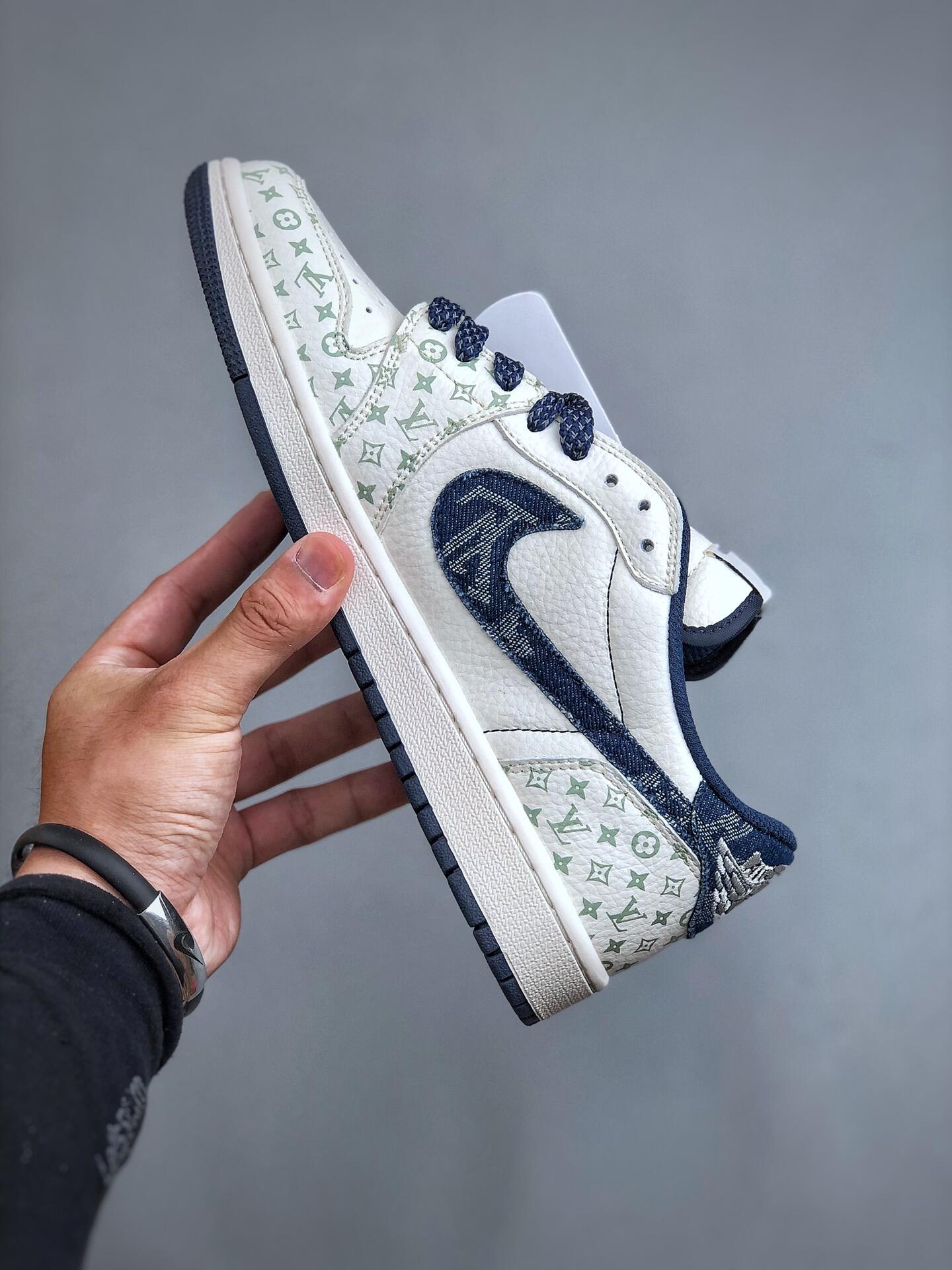 L X V X NK AIR FORCE 1 Sneaker detail 3