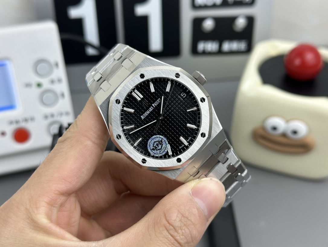 APS Royal Oak 15500
