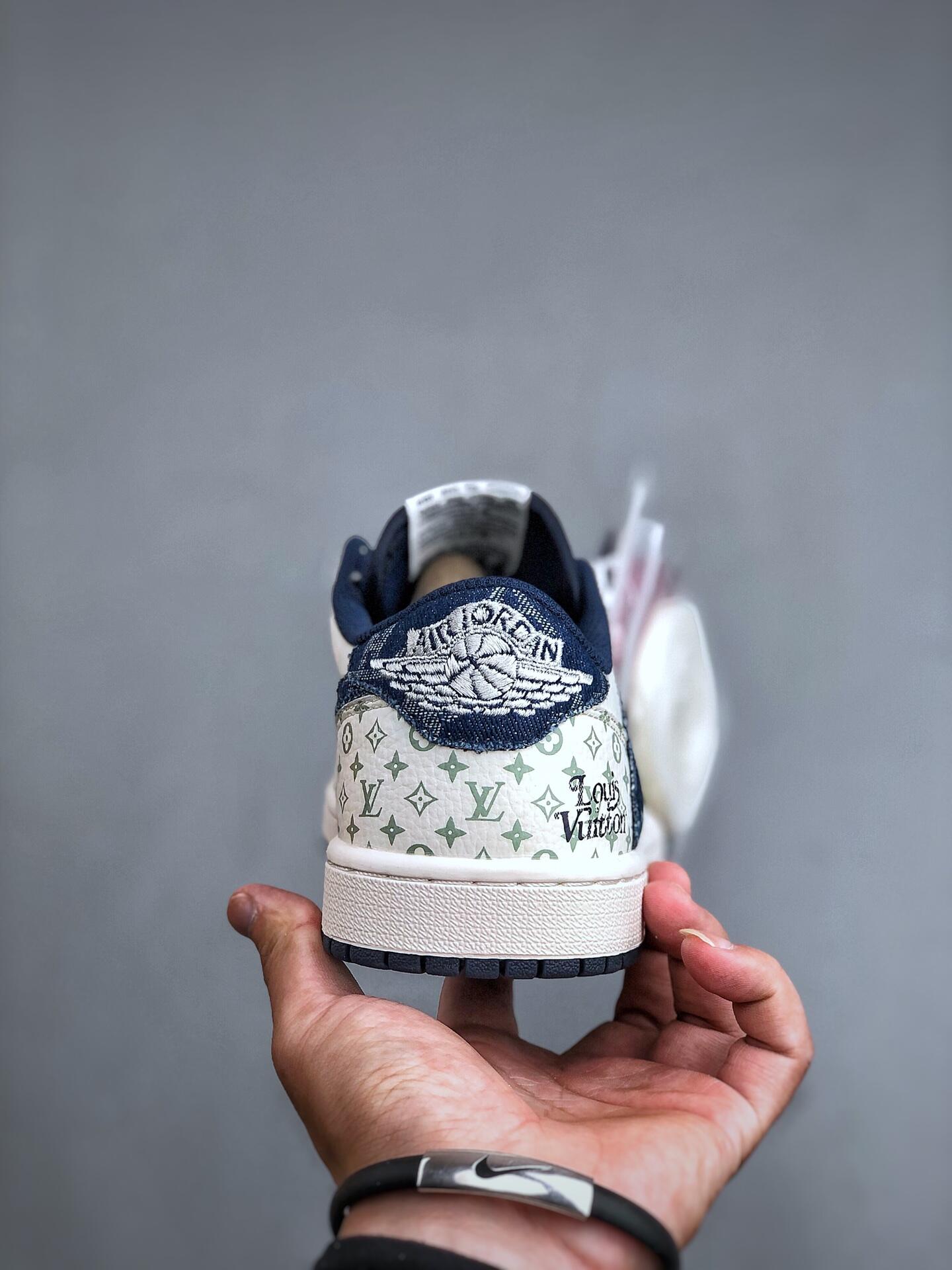 L X V X NK AIR FORCE 1 Sneaker detail 7