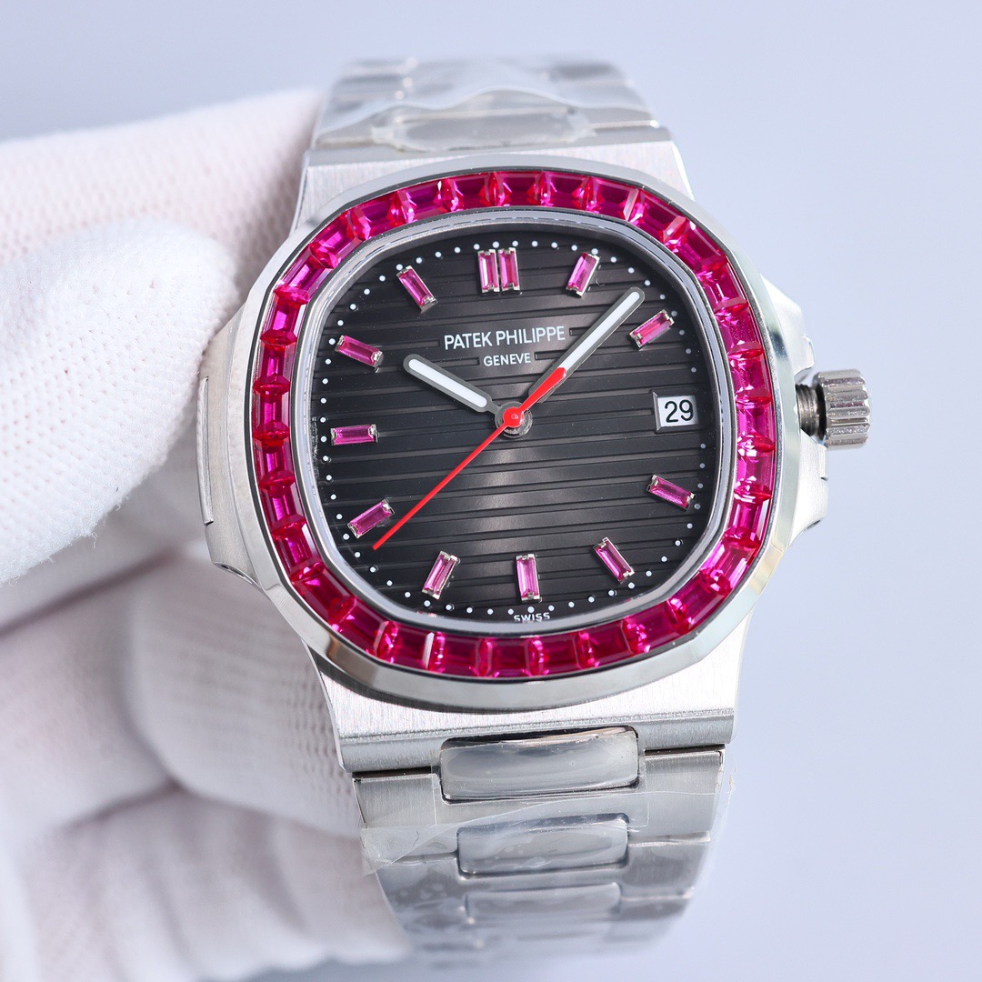 PP Nautilus Green  Red Diamond