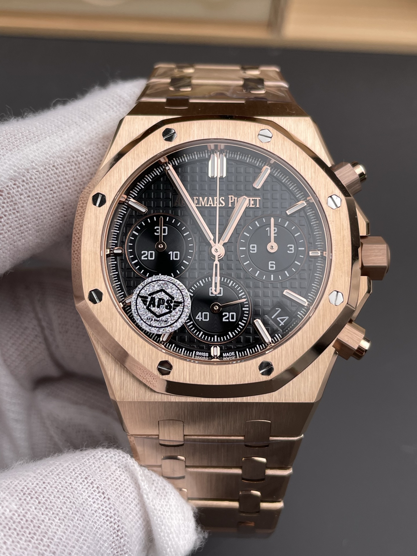 APS Royal Oak Chronograph 26240OR Black detail 3