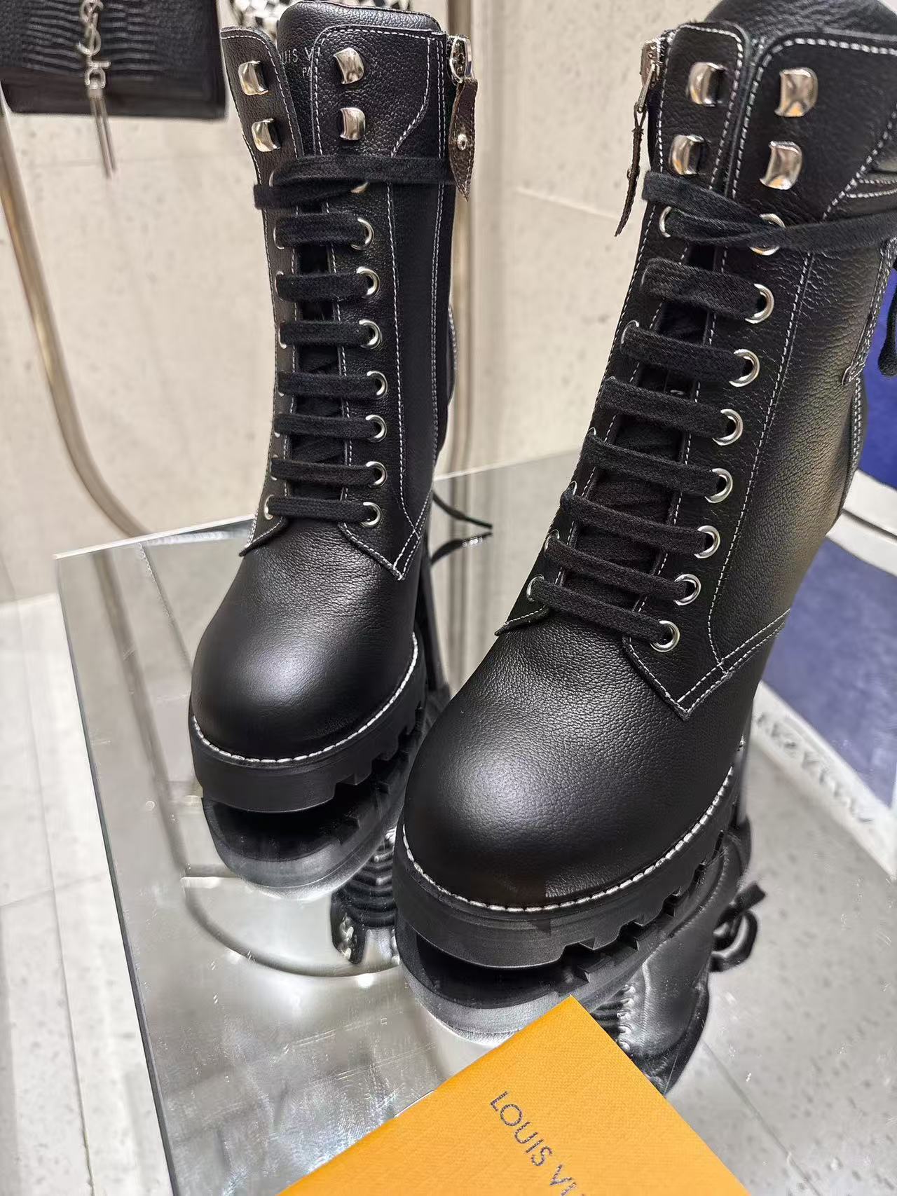 L X V x Star trail ankle boot detail 7