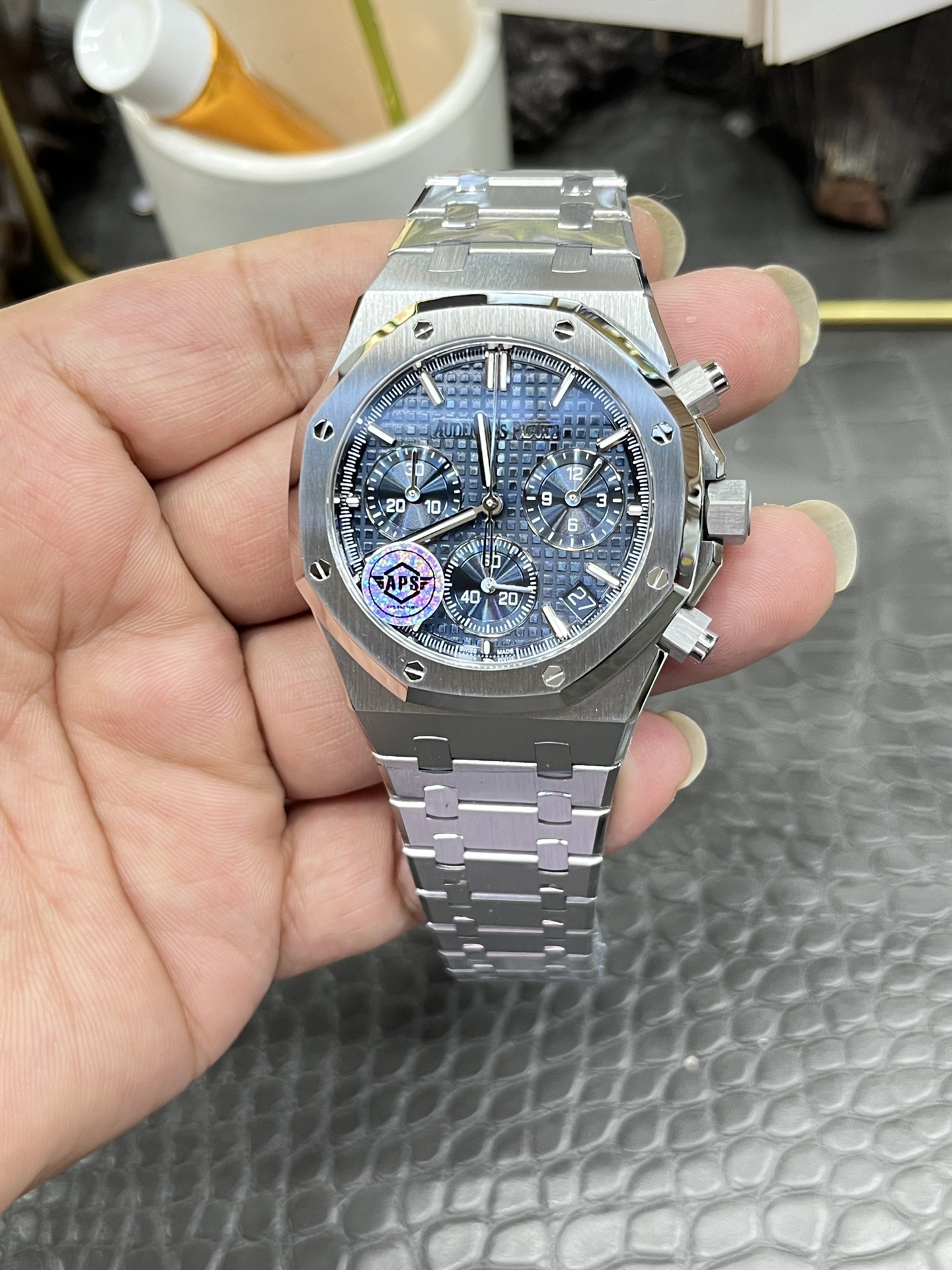 APS Royal Oak Chronograph 26240 detail 2