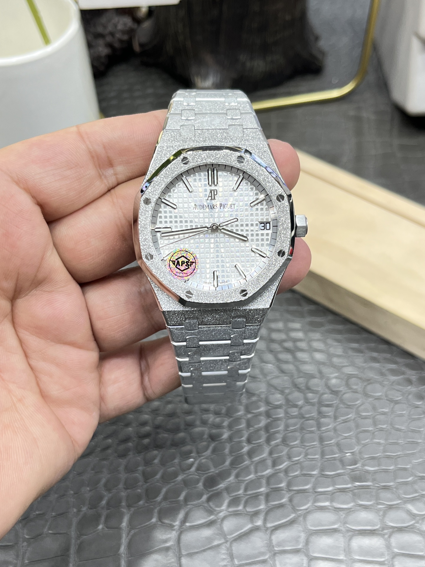 APS Royal Oak 15500
