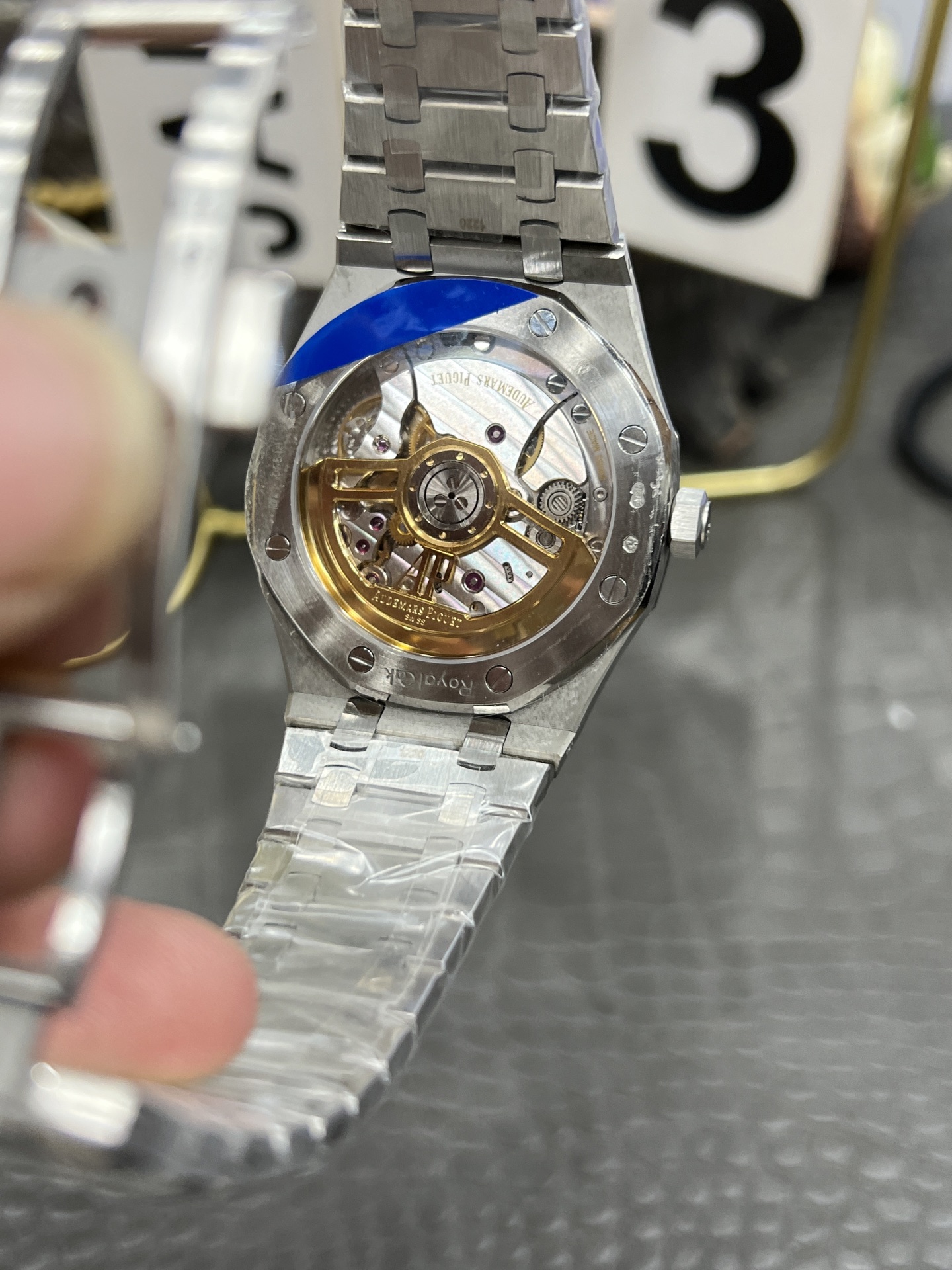 APS Royal Oak 15500 detail 8