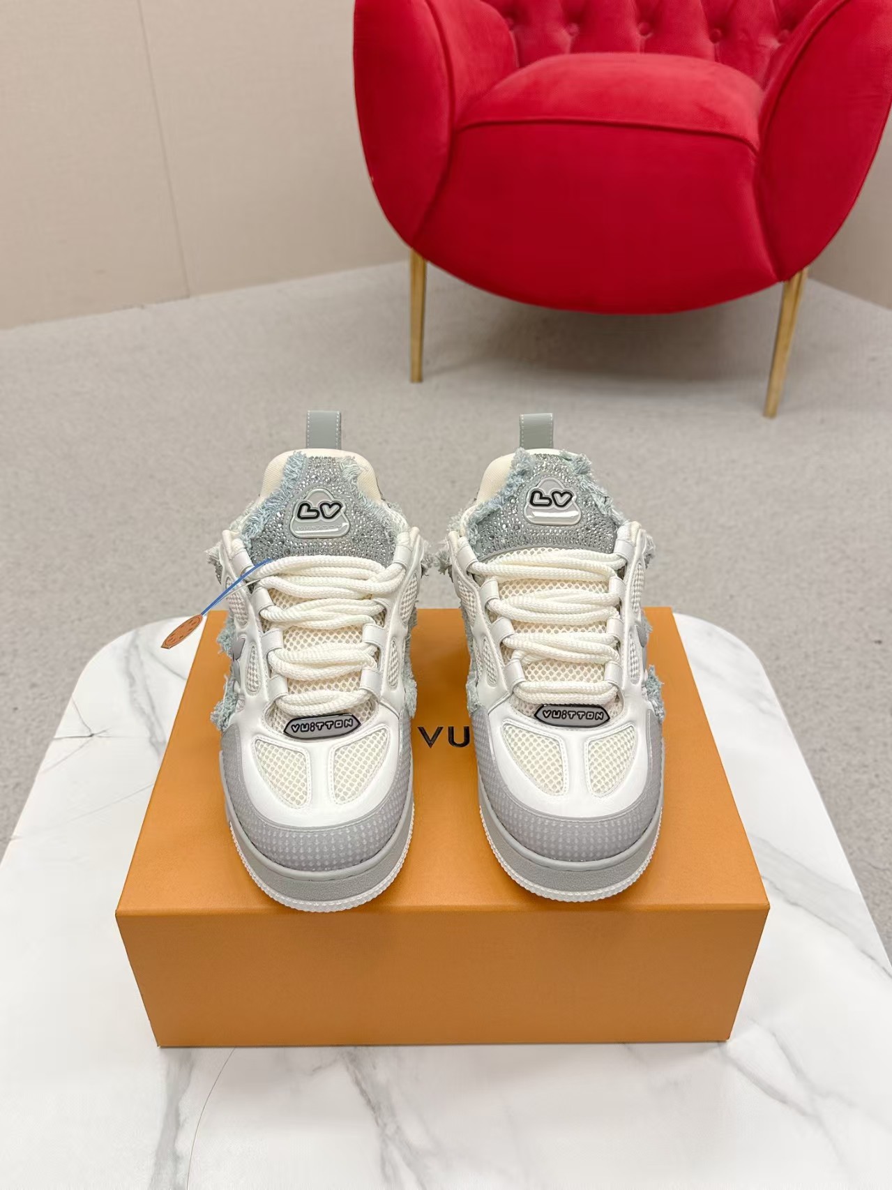 L X V RUNNER TATIC sneakers detail 8