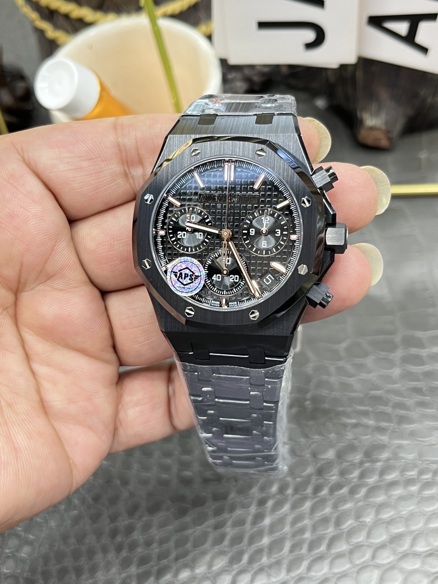 APS Royal Oak Chronograph 26240 detail 2