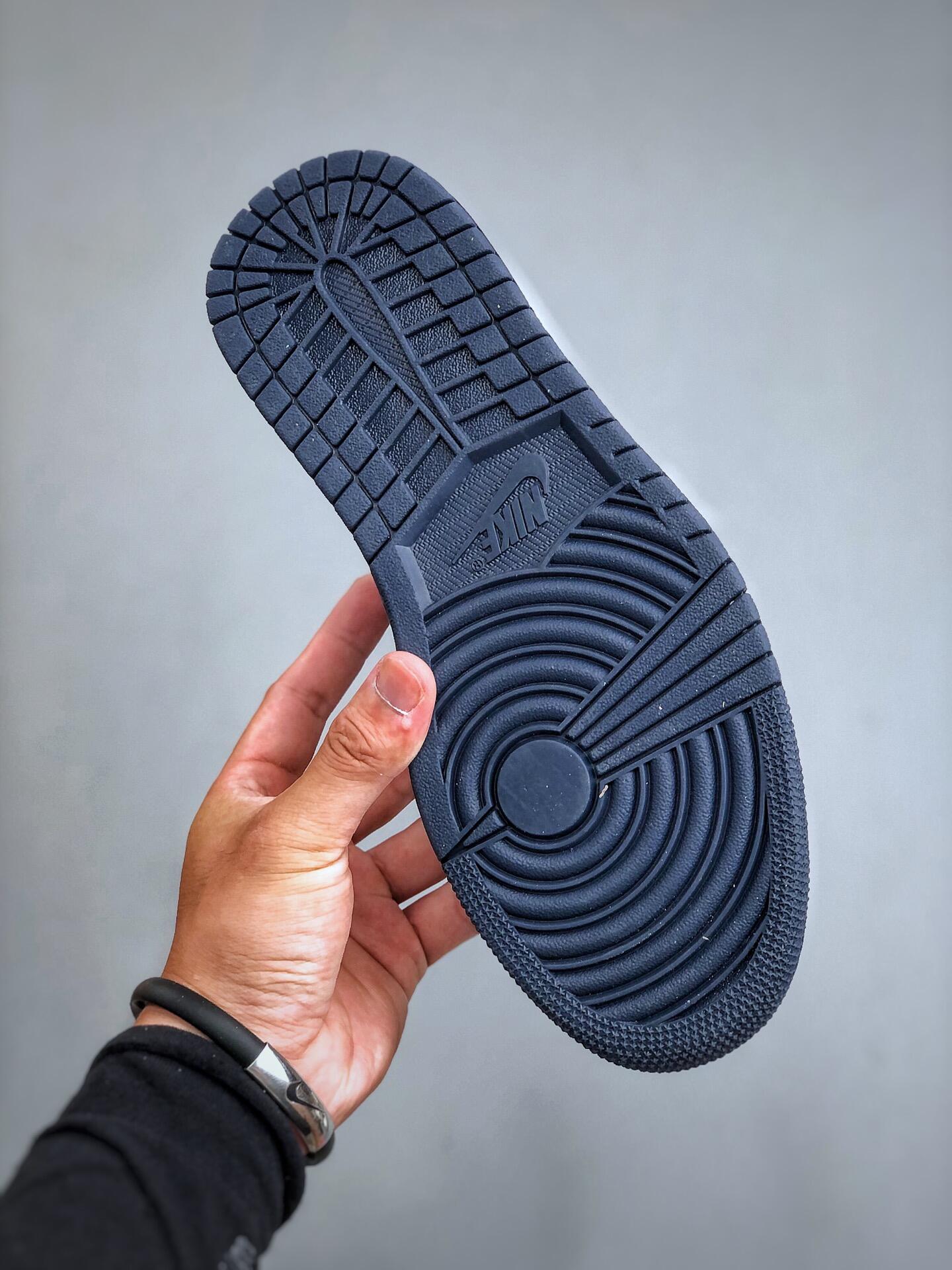 L X V X NK AIR FORCE 1 Sneaker detail 8