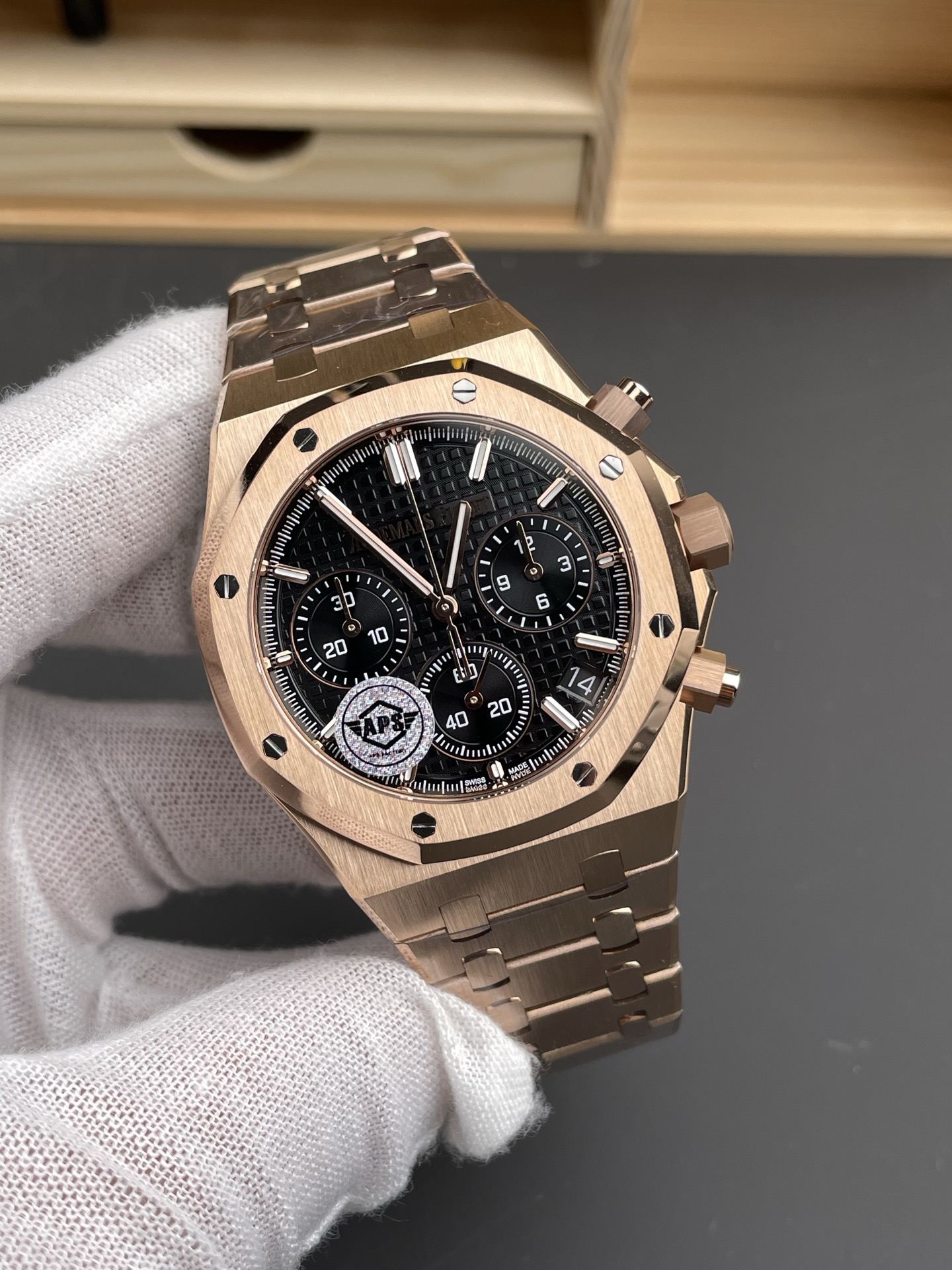 APS Royal Oak Chronograph 26240OR Black detail 2