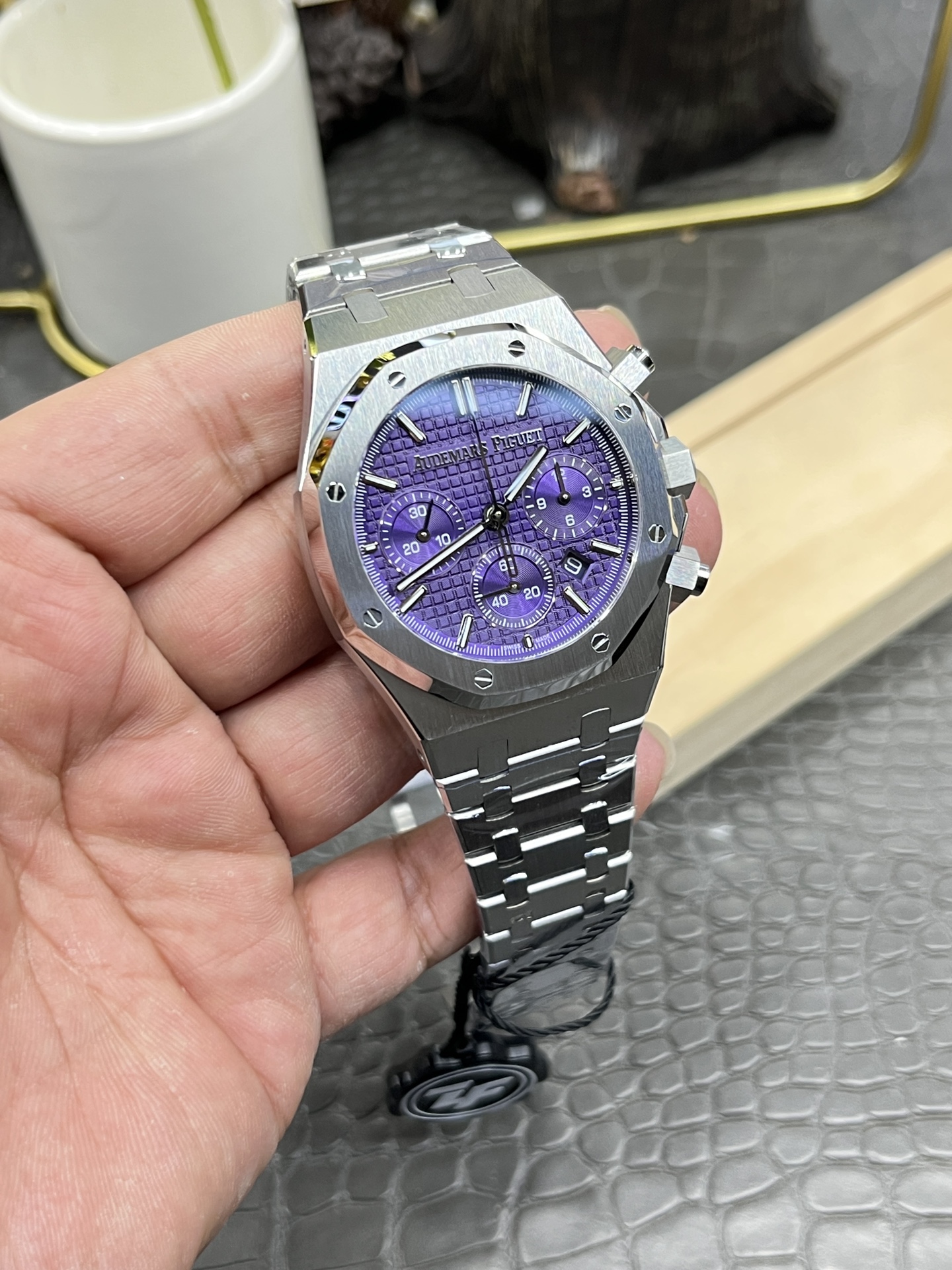 APS Royal Oak Chronograph 26240 detail 8