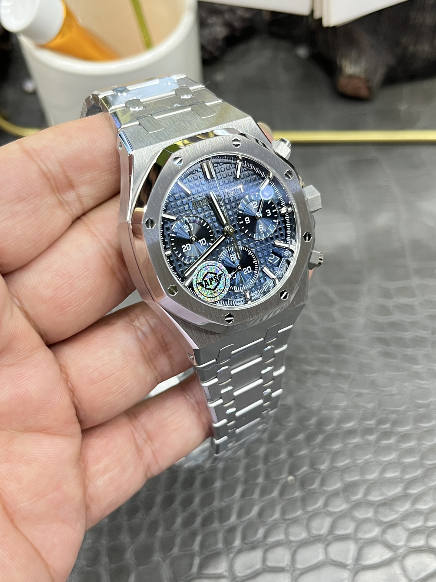 APS Royal Oak Chronograph 26240 detail 8