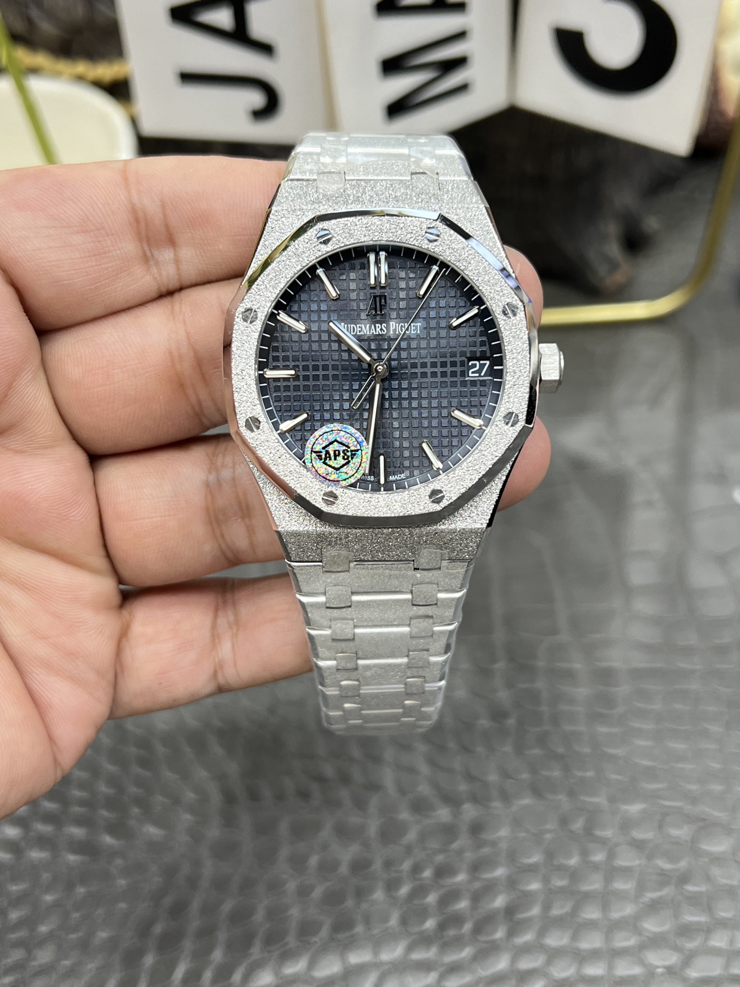 APS Royal Oak 15500