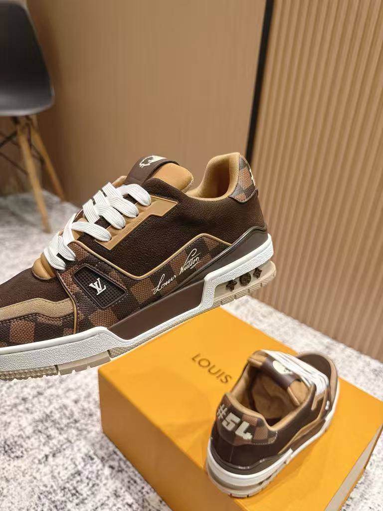 L X V TRAINER Sneakers detail 3