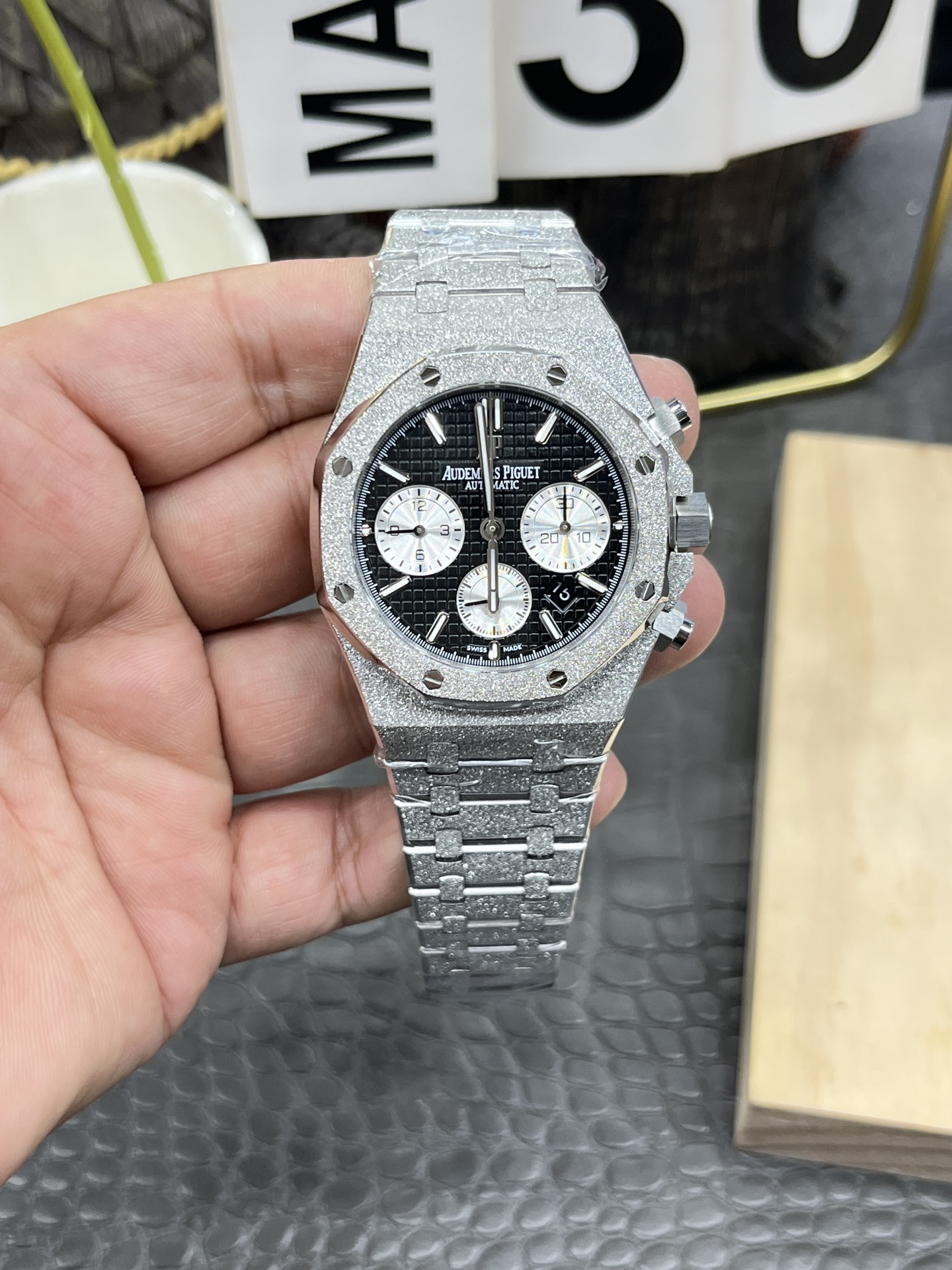 APS  Royal Oak Chronograph 26240
