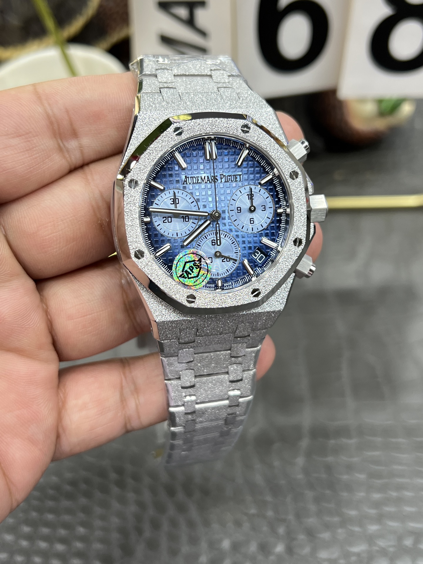 APS Royal Oak Chronograph 26240 detail 4