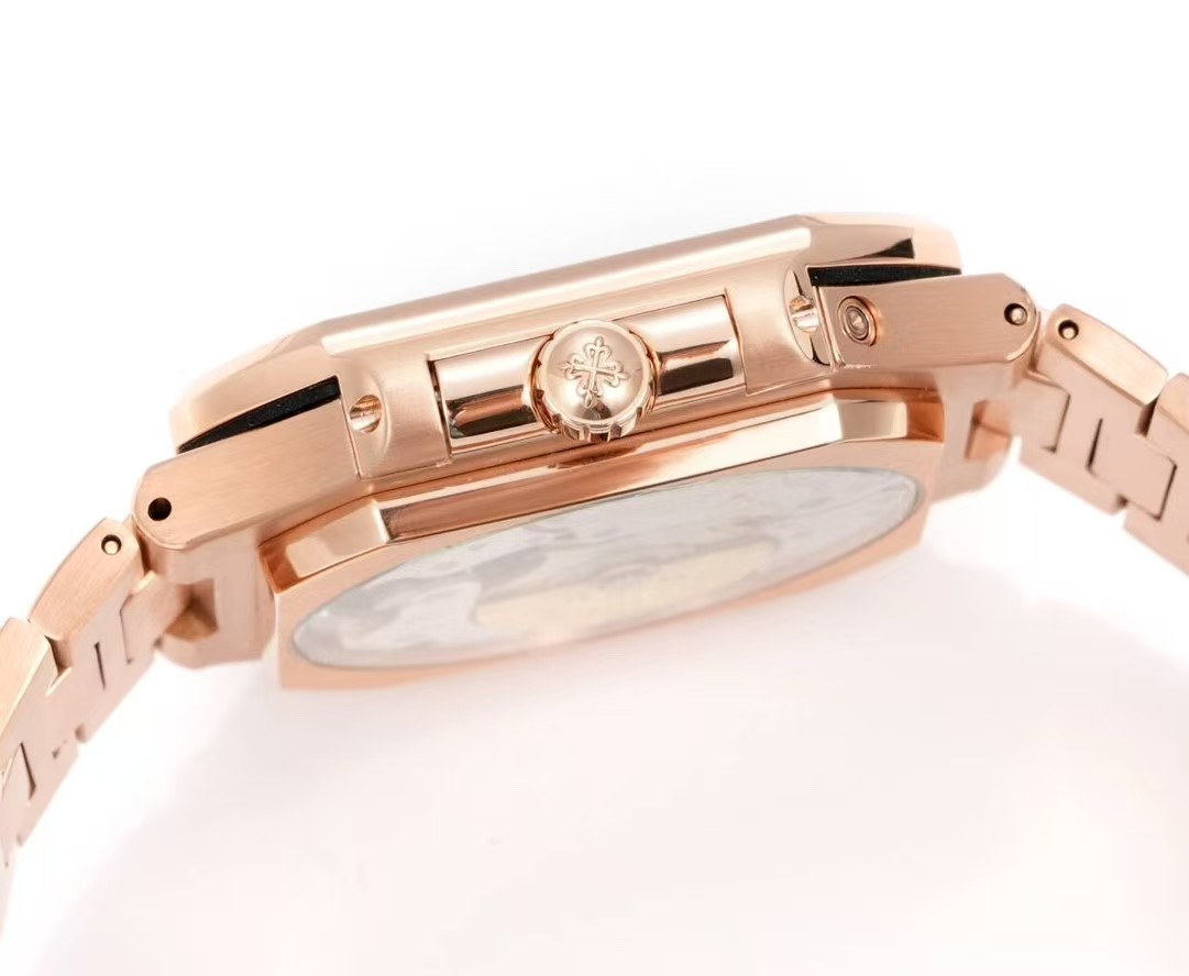 PP Nautilus 5822 detail 4