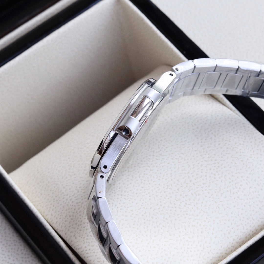 PP Nautilus 7118 detail 5