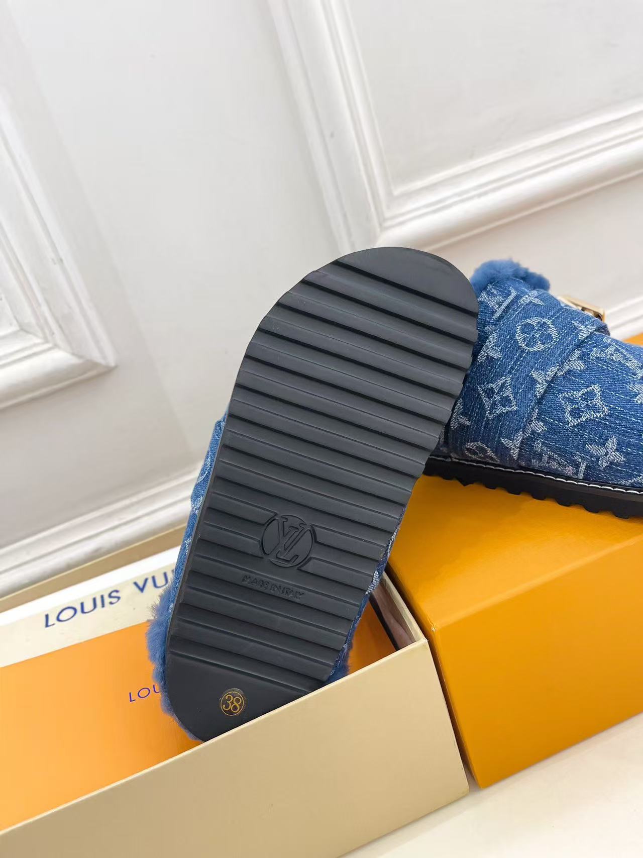 L X V Easy Sandals 2025 detail 9